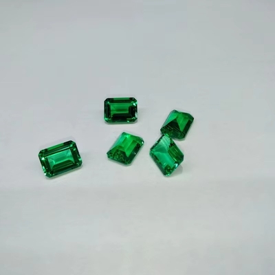 7*9mm Sekizgen Zümrüt Kesim Yeşil Sentetik Zümrüt Taş Sonsuza Dek Tek Renk Moissanite
