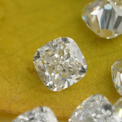 DEF VS Beyaz Renk Laboratuvar Büyümüş Elmaslar Moissanite Boş Markize Moissanite Yastık Kesim 3 * 3-5 * 5m