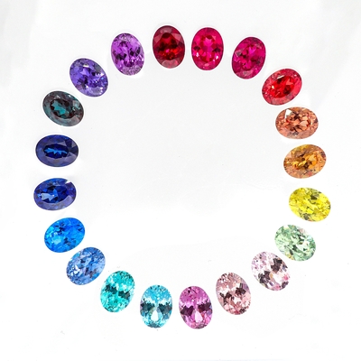 Renkli 6 * 8mm Oval Cut Laboratuvar Büyümüş Elmas 22 Çok Renkli 1.5ct Sapphire Ruby Zümrüt Sıfır Taş