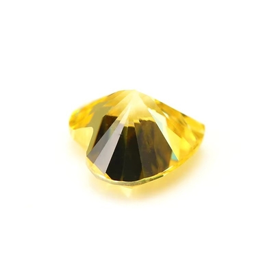 Renkler CZ Moissanite Elmas Kalp Kesim 3x3mm 4x4mm Sentetik Kübik Zirkonya