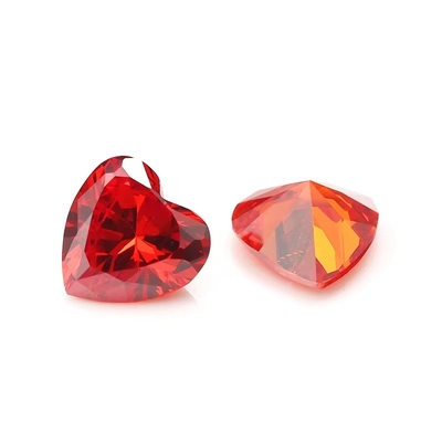 Renkler CZ Moissanite Elmas Kalp Kesim 3x3mm 4x4mm Sentetik Kübik Zirkonya