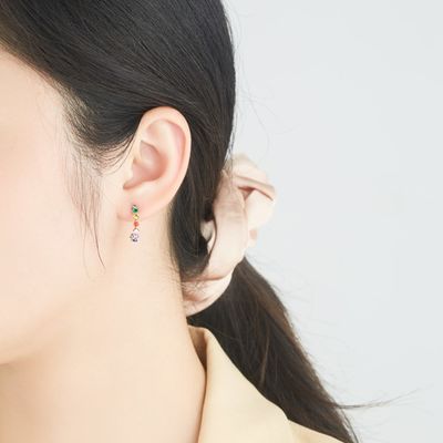 S925 0.6in 1.4g Gökkuşağı Vidali Küpeler 5A Gümüş Orta Boy Halka Küpeler