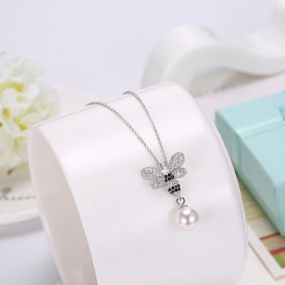 Moda ODM Kelebek Kristal 0.27in İnci 3.93g Gümüş Takı Kolyeler
